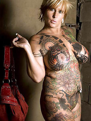 extravagant full-grown tattoos naked