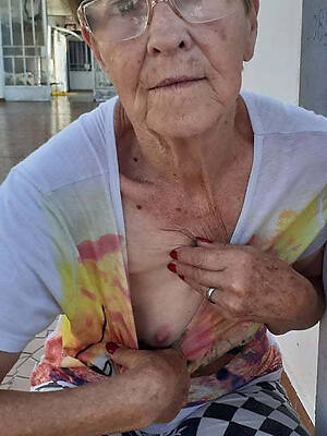 naked pics of adult grandma