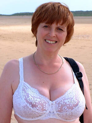 mature women at beach naked pics