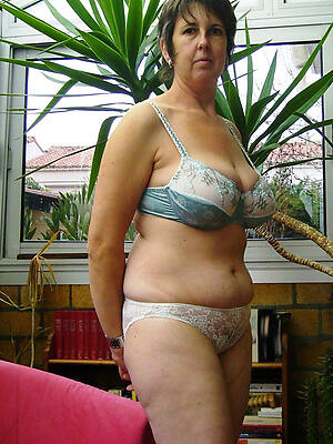 mature lingerie tgp