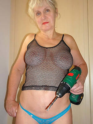 validation mature older pussy