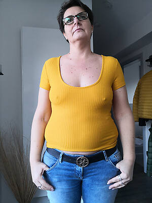 hot down in the mouth dressed mature women