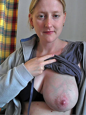 hot mature wife unveils their way gut