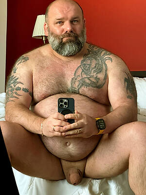 collar out grown-up took selfie