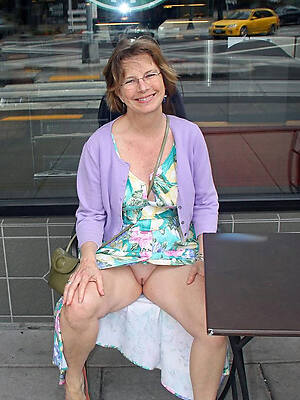 beautiful older mature women defoliate