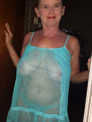 unshod mature over 50 dirty sex pics