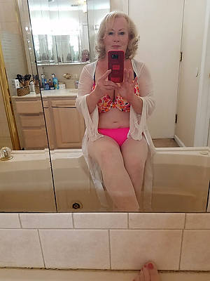 naked pics of naked loveliness mature selfie