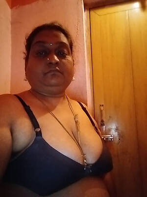 indian mature bare espy porn pics