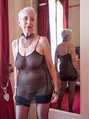 free mature granny tits pictures