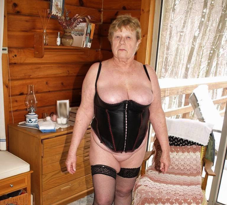 Sex Mad Uk Grannies Pussy Photos Oldnudewomen